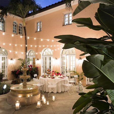 The Colony Hotel Palm Beach Exterior photo